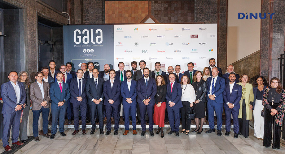 DINUY desde hace varias décadas sigue innovando para ofrecer soluciones y dispositivos electrónicos para la eficiencia energética