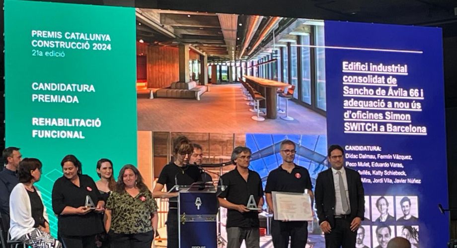 Simon recibe el premio a la rehabilitación
